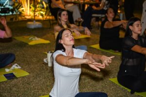 pilates ao ar livre mostra iluminare